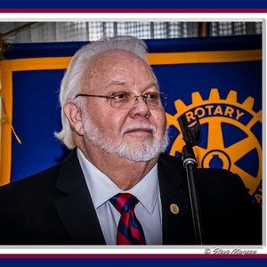 Meet your Posher, Felix